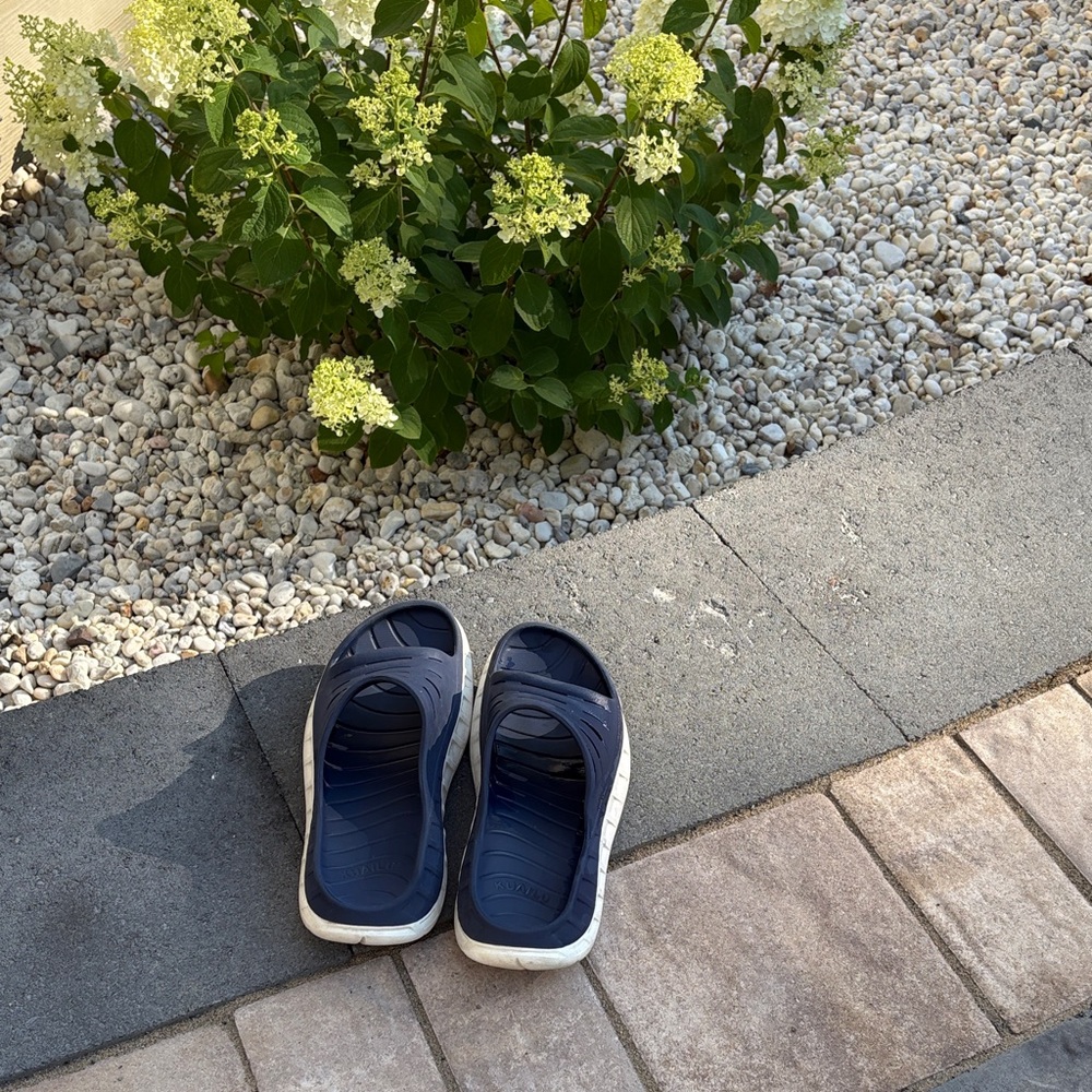 Kuailu Men's recovery Sandals - Casual Comfort